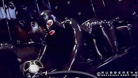Eva Heavy Rubberists 02wmv